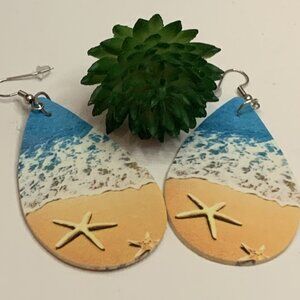 Beach Earring, Starfish Earring, Vacation Earring, Gift Idea, Beach Lover